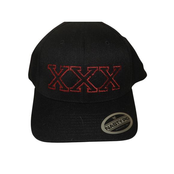 Nasty Pig Men’s Hat Black/ Red XXX S/M Flexfit Cap Queer AF - Picture 1 of 1